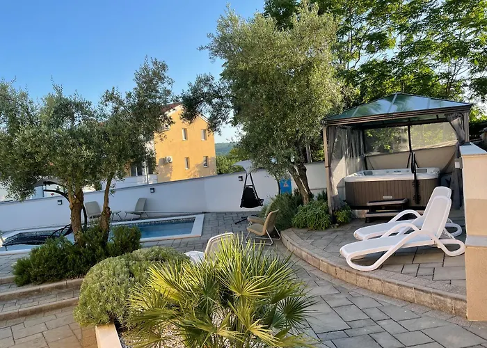 Apartments Villa Diamant With Pool & Whirlpool