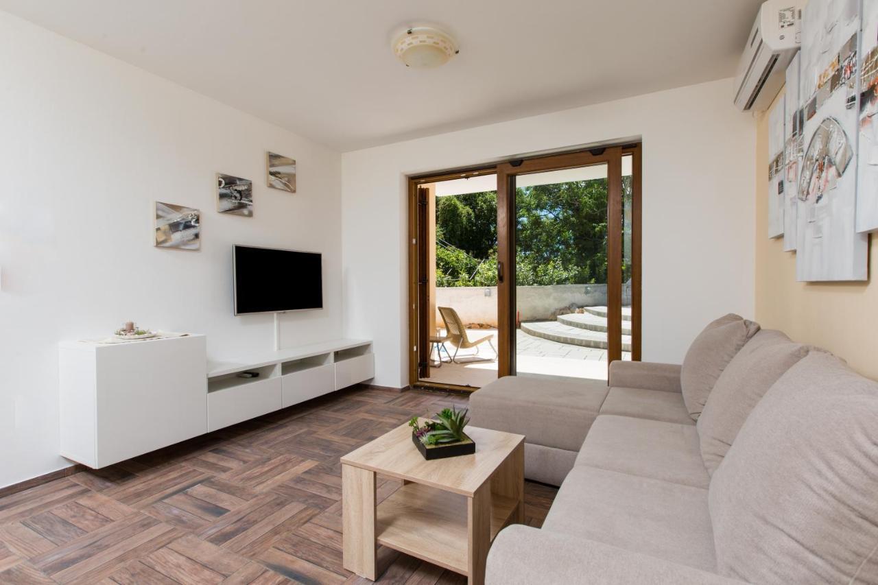 Apartment Diamant With Pool & Whirlpool Cizici
