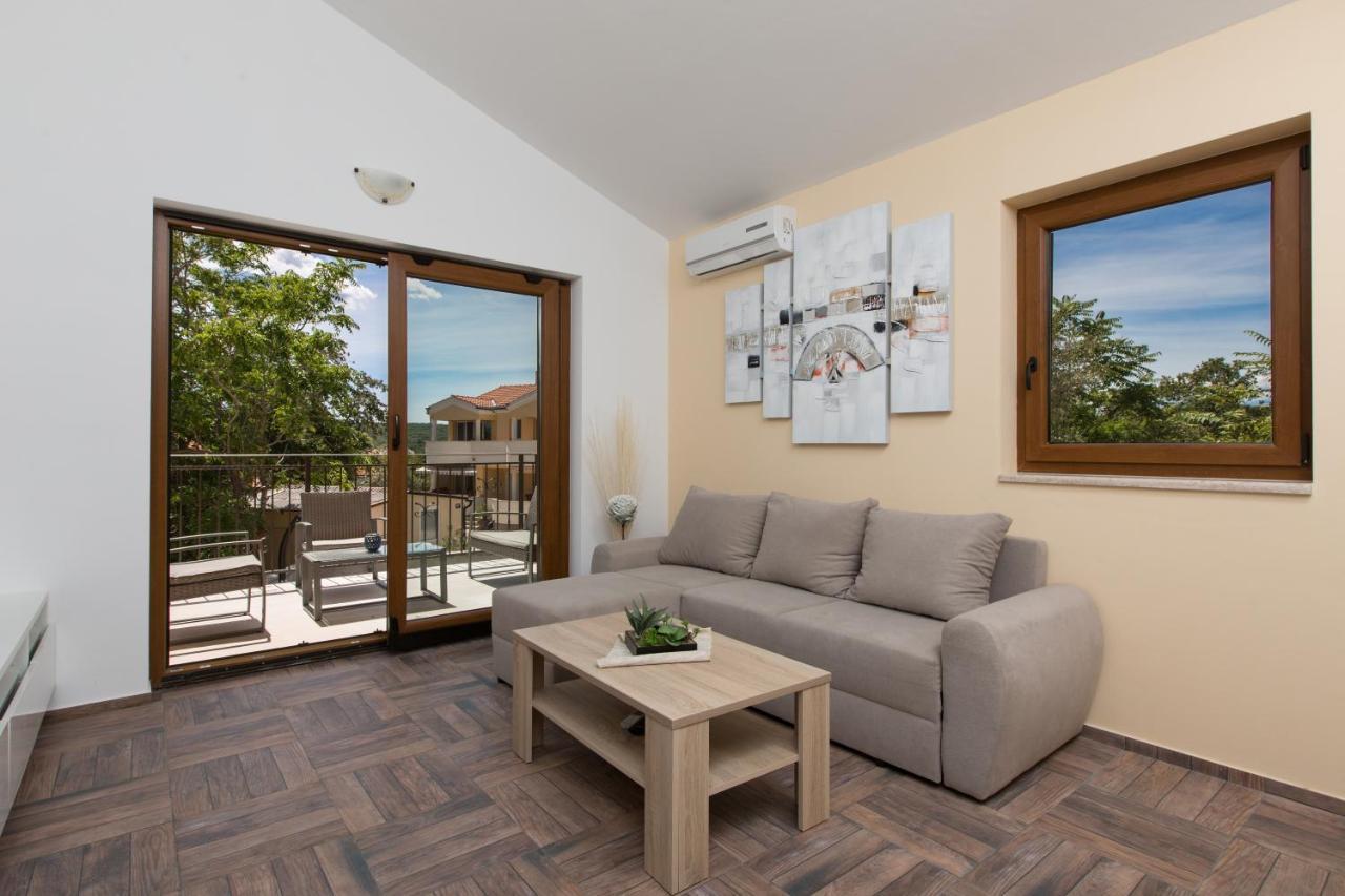 Apartment Diamant With Pool & Whirlpool Cizici