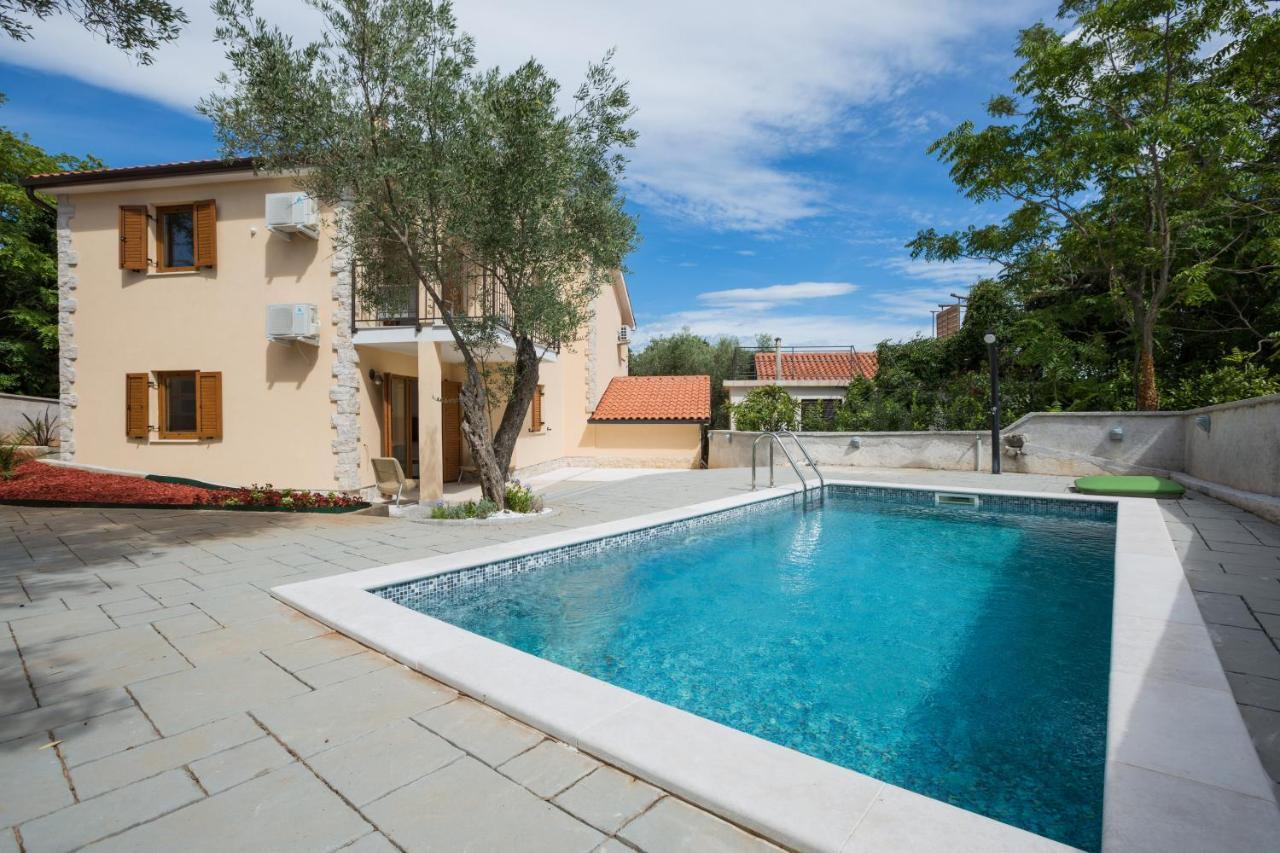 Diamant With Pool & Whirlpool Apartment *
