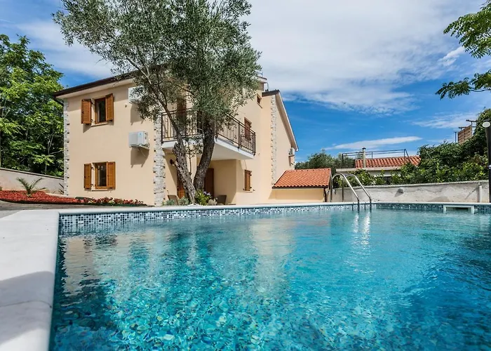 Apartments Villa Diamant With Pool & Whirlpool